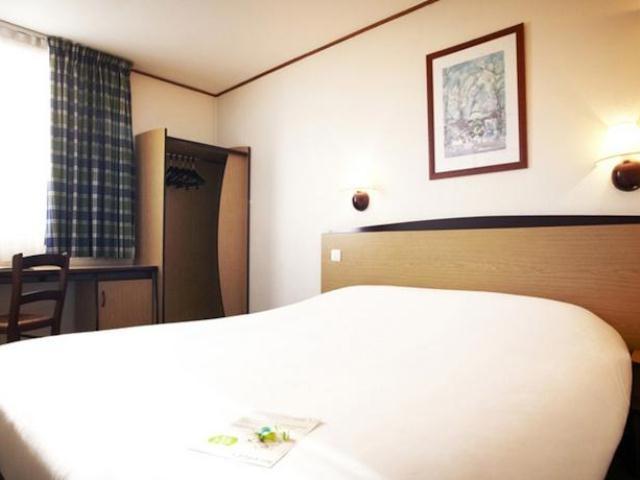 Campanile & Restaurant 3*