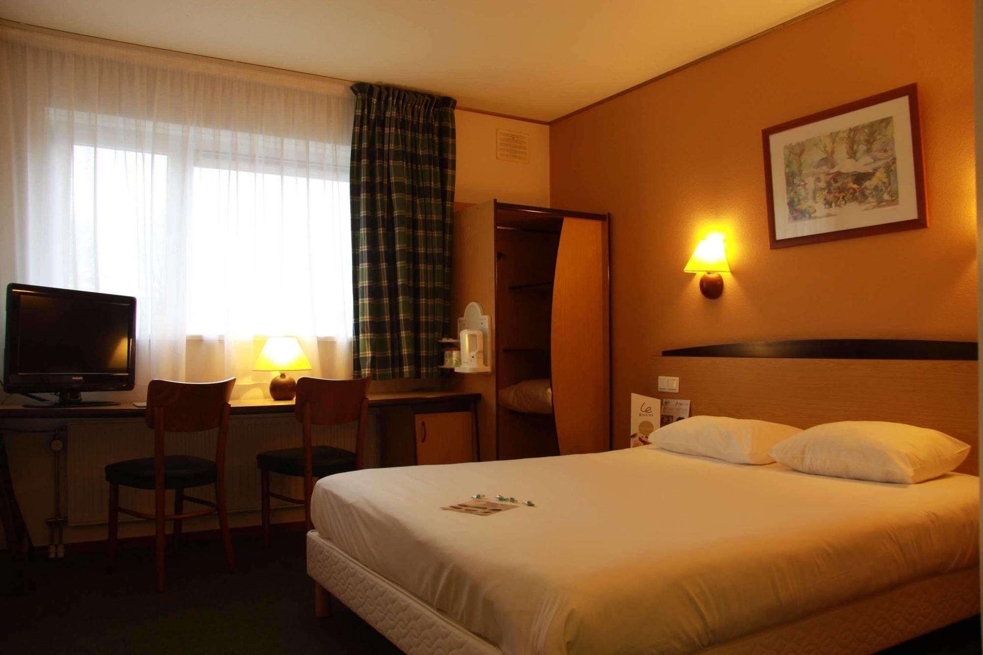 Campanile & Restaurant Hotel 3*